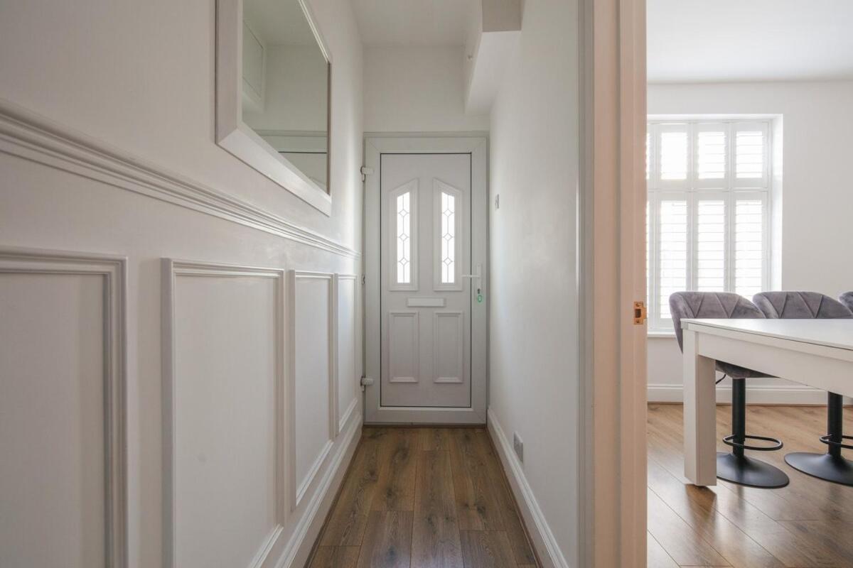 Spacious 3 Bedroom Home With Ps5 And Pool Table Near O2 Arena Canary Wharf And Elizabeth Line To Central London Kültér fotó