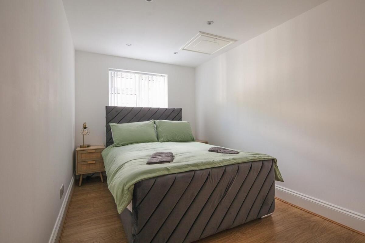 Spacious 3 Bedroom Home With Ps5 And Pool Table Near O2 Arena Canary Wharf And Elizabeth Line To Central London Kültér fotó